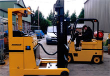 fork lift truck - Epping, Essex - Moores Forklifts Ltd - fork lift truck